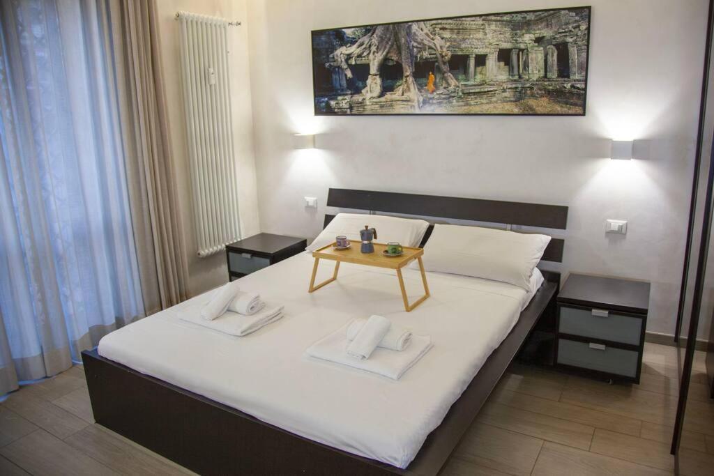 Chic And Elegant Near Metro Station Apartamento