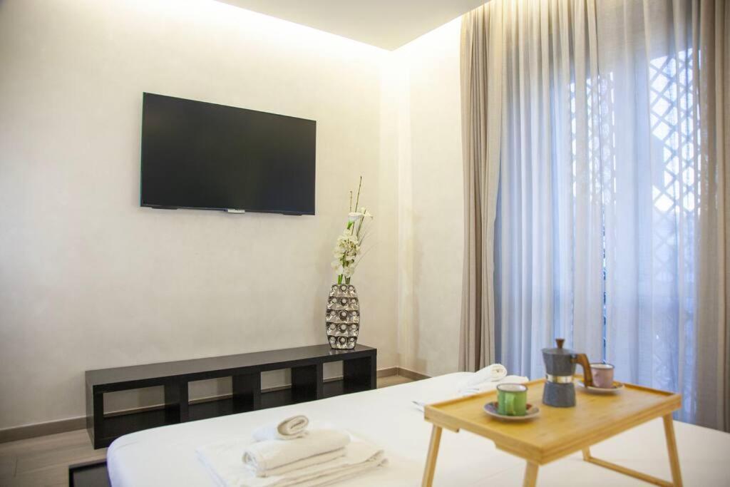 Chic And Elegant Near Metro Station * Roma