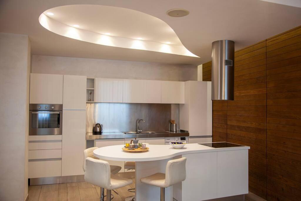 Apartamento Chic And Elegant Near Metro Station Roma